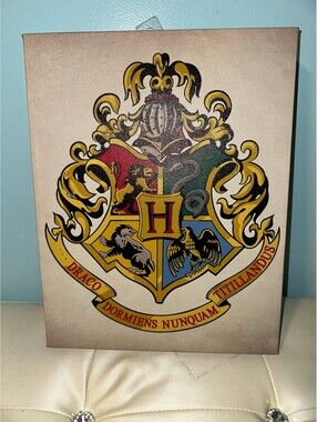 Harry Potter Hogwarts Crest Canvas Wall Art - Beige and Gold